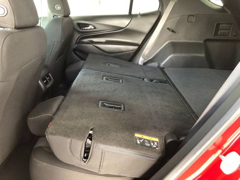 Used 2022 Chevrolet Equinox LT FWD image 11