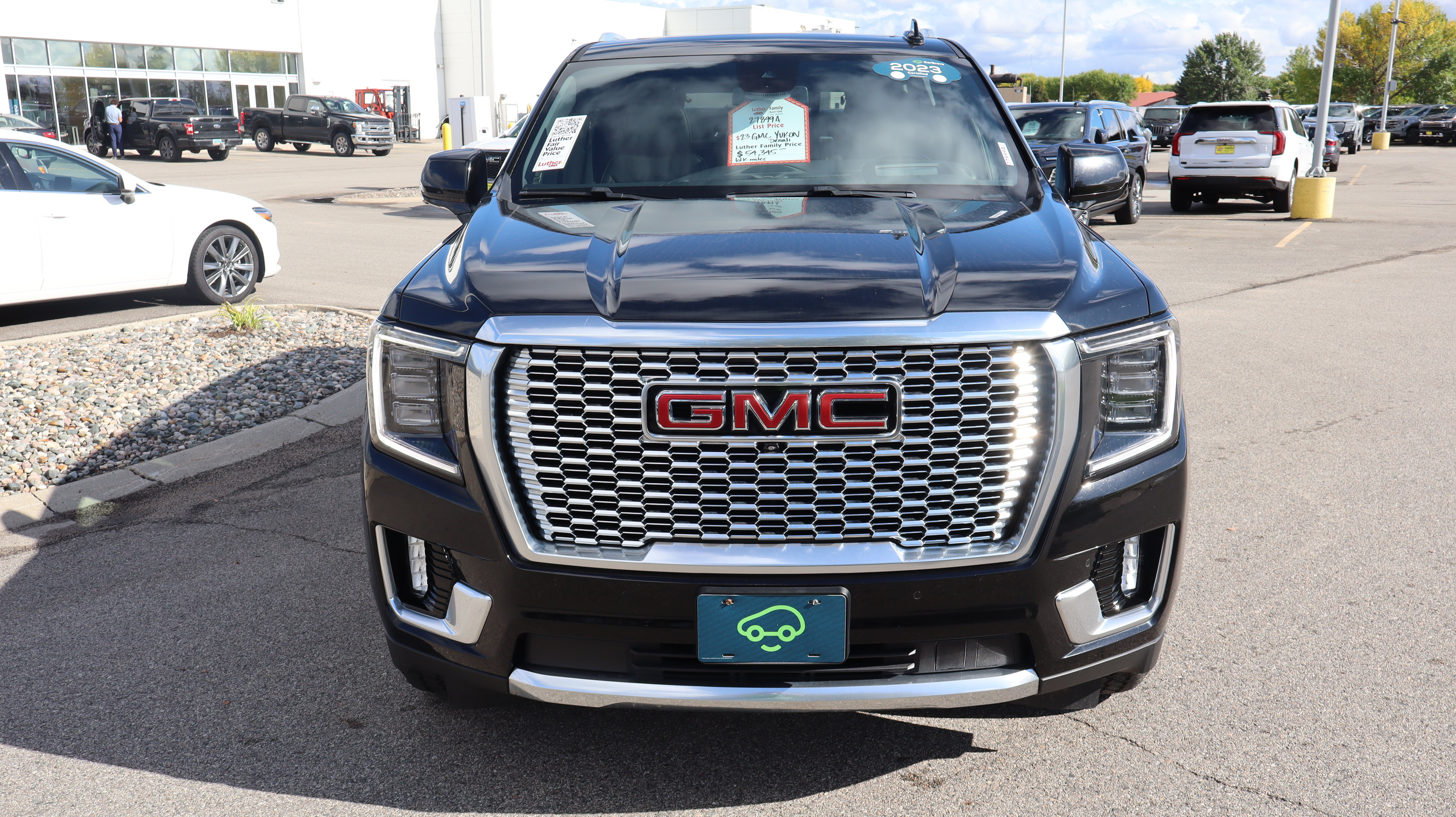 Certified 2023 GMC Yukon Denali w/ Max Trailering Package AWD/4WD image 2