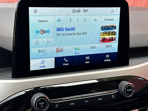 Used 2022 Ford Escape SE image 15