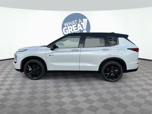 New 2025 Mitsubishi Outlander SEL Black Edition image 4