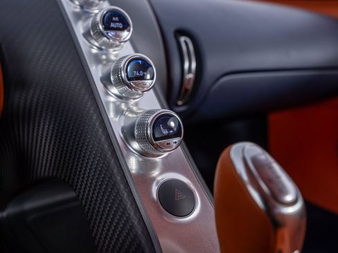 Used 2018 Bugatti Chiron AWD/4WD image 48