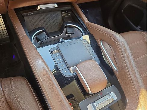 Used 2024 Mercedes-Benz GLS 450 4MATIC w/ Pinnacle Trim Package image 30