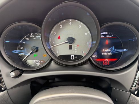 Used 2023 Porsche Macan S AWD/4WD image 31