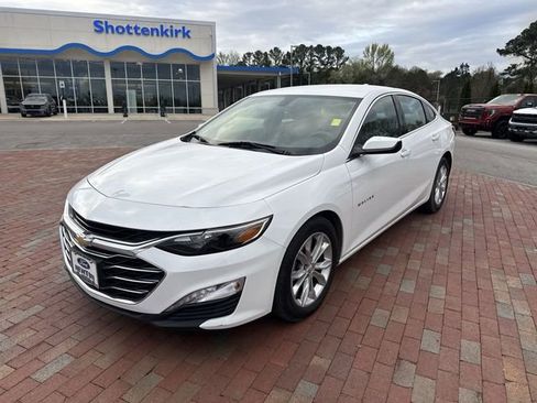Used 2022 Chevrolet Malibu LT image 1