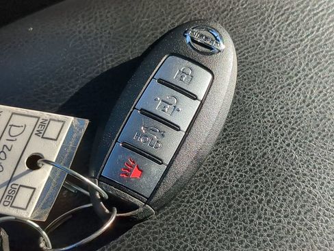 Certified 2019 Nissan Sentra SV image 27