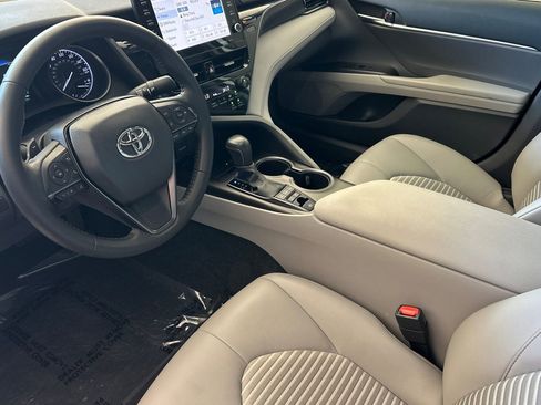 Used 2023 Toyota Camry SE w/ Audio Upgrade Package image 10