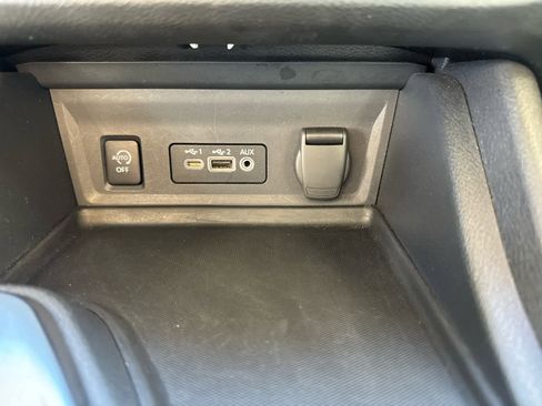 Used 2024 Nissan Sentra SV image 22