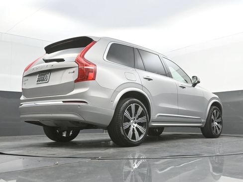 Certified 2025 Volvo XC90 B6 Ultra w/ Protection Package AWD/4WD image 35