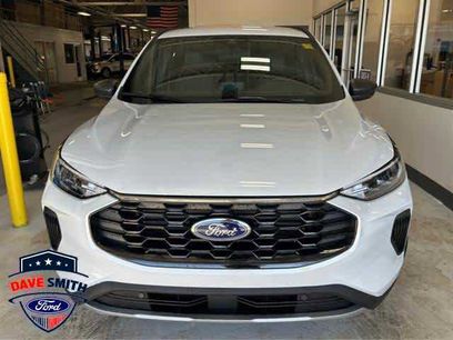 New 2025 Ford Escape ST-Line w/ Cold Weather Package