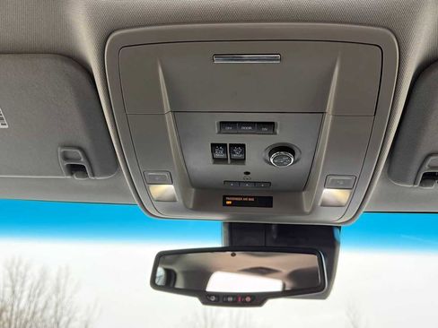 Used 2016 Chevrolet Suburban LTZ image 28