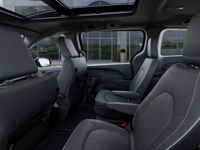 New 2027 Chrysler Pacifica Limited w/ Family Tech Group FWD image 23