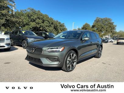 New 2026 Volvo V60 B5 Cross Country Plus w/ Climate Package