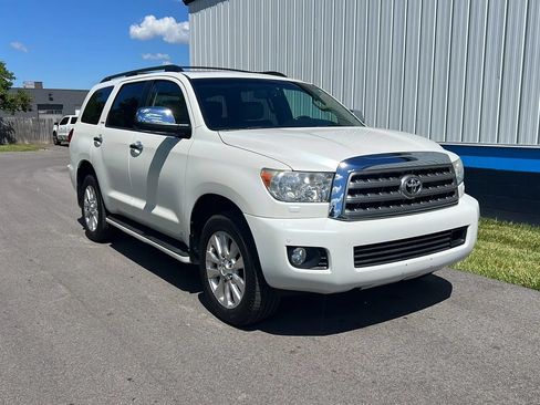 Used 2012 Toyota Sequoia Platinum AWD/4WD image 3