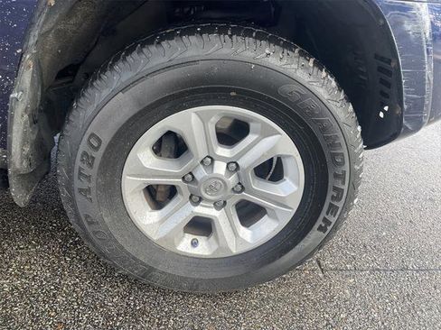 Certified 2020 Toyota 4Runner SR5 Premium image 11