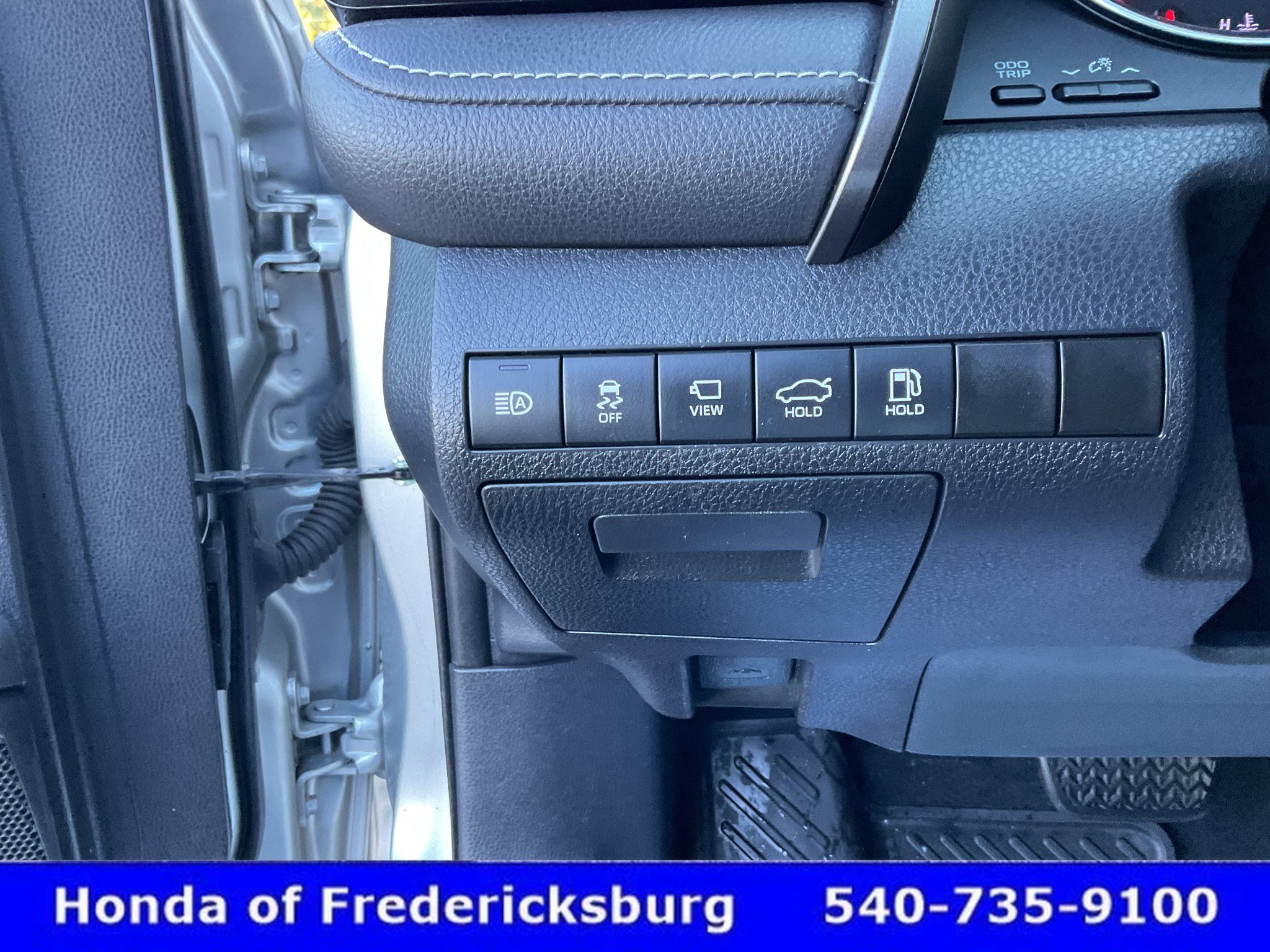 Used 2020 Toyota Camry XSE w/ Driver Assist Package FWD image 39