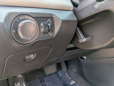 Used 2014 Chevrolet Cruze LS image 16