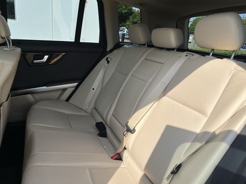 Used 2015 Mercedes-Benz GLK 350 2WD image 33