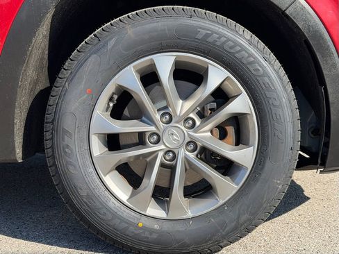 Used 2019 Hyundai Santa Fe SE image 32