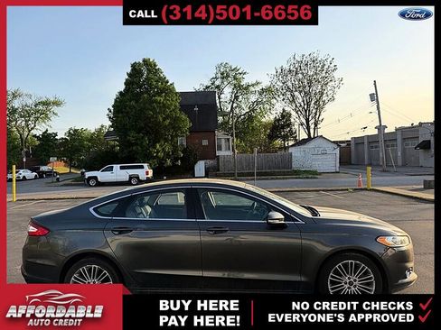 Used 2015 Ford Fusion SE w/ Equipment Group 202A image 6