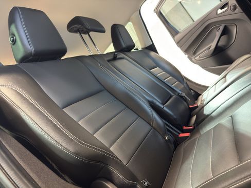 Used 2015 Ford Escape Titanium FWD image 25