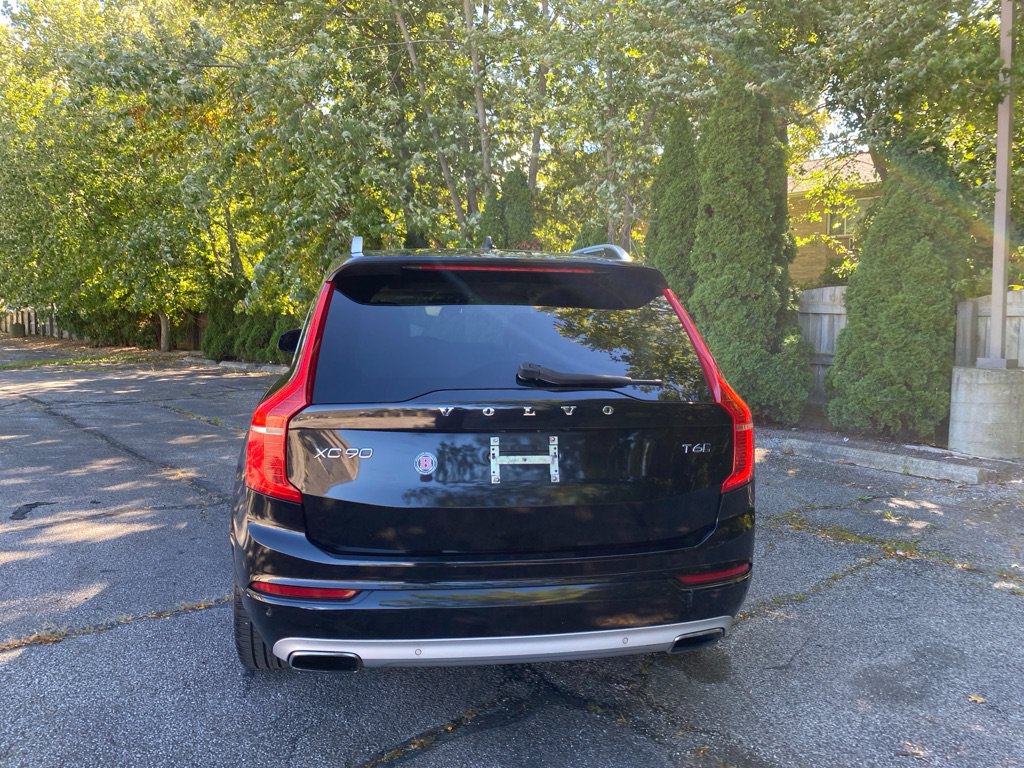 Used 2017 Volvo XC90 T6 Momentum w/ Vision Package AWD/4WD image 4