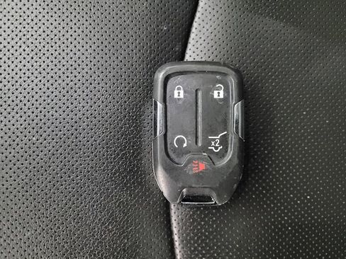 Used 2021 GMC Terrain SLT w/ Elevation Edition image 32