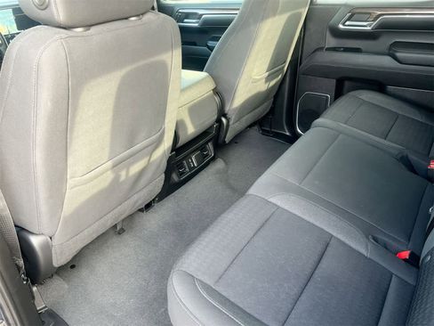 Used 2023 Chevrolet Silverado 1500 LT image 18
