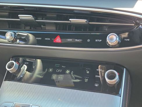 New 2026 Genesis GV70 2.5T Sport Prestige AWD/4WD image 30