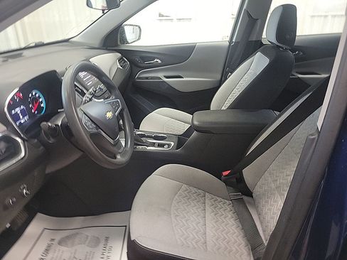 Used 2022 Chevrolet Equinox LS w/ LPO, Floor Liner Package image 10