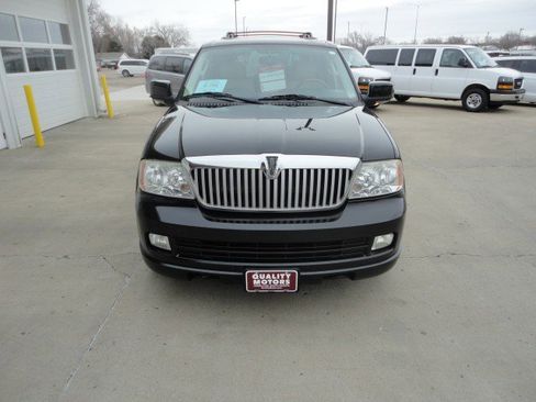 Used 2006 Lincoln Navigator Luxury image 25