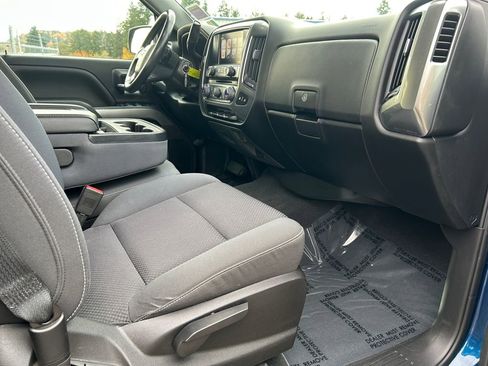 Used 2018 Chevrolet Silverado 1500 LT w/ All Star Edition image 27