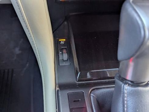 Used 2022 Lexus GX 460 image 42