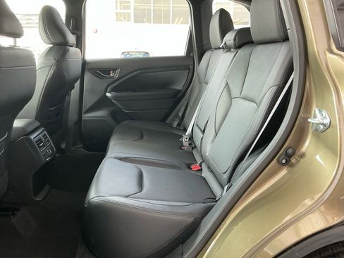 Used 2025 Subaru Forester Limited w/ Protection Package image 32