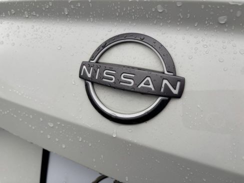 Used 2025 Nissan Altima 2.5 SV image 10