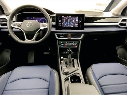 New 2026 Volkswagen Taos SEL image 6