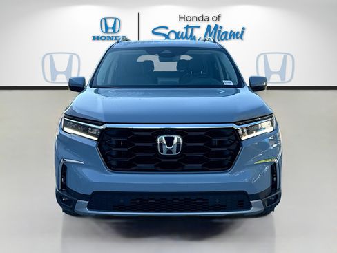 New 2025 Honda Pilot Elite image 2
