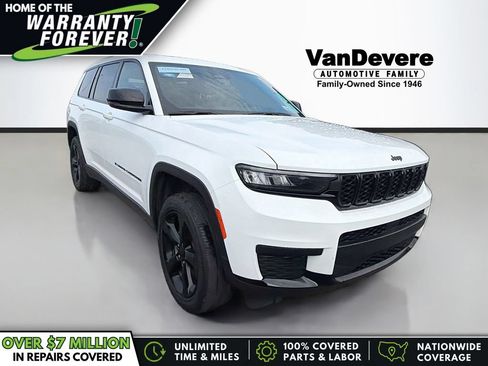 Used 2023 Jeep Grand Cherokee L Laredo AWD/4WD image 1