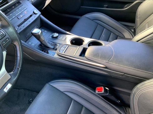 Used 2017 Lexus RC 200t F Sport image 13