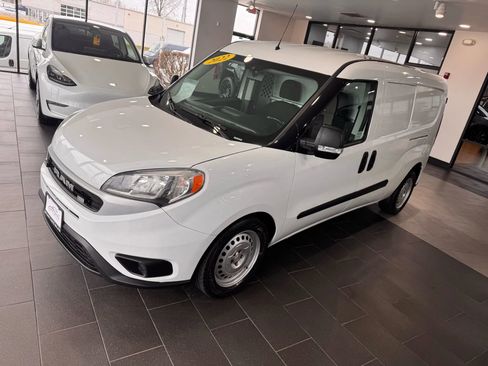 Used 2022 RAM ProMaster City Tradesman image 2