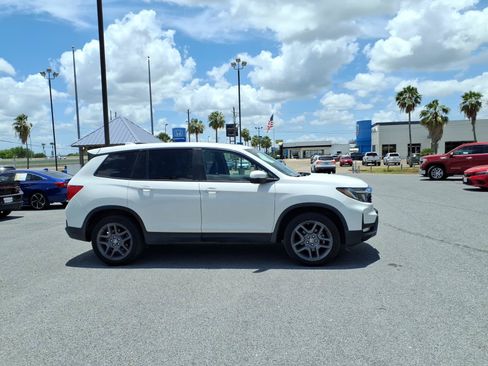 Certified 2023 Honda Passport EX-L image 9