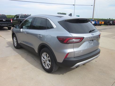 Used 2024 Ford Escape Active AWD/4WD image 4