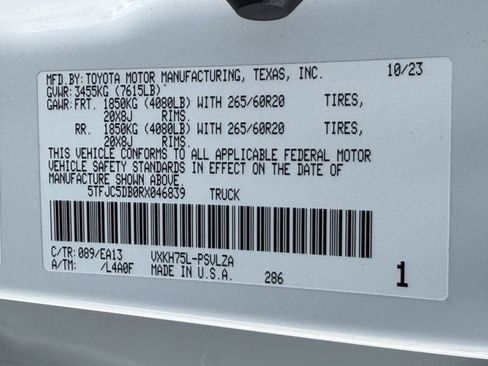 Used 2024 Toyota Tundra Limited image 35