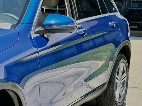 Used 2022 Mercedes-Benz GLC 300 image 4