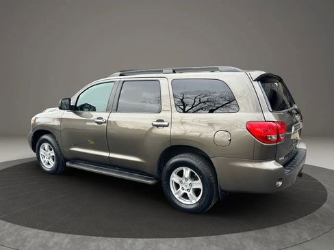 Used 2008 Toyota Sequoia Limited image 12