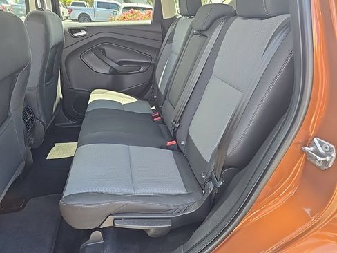 Used 2017 Ford Escape SE AWD/4WD image 15