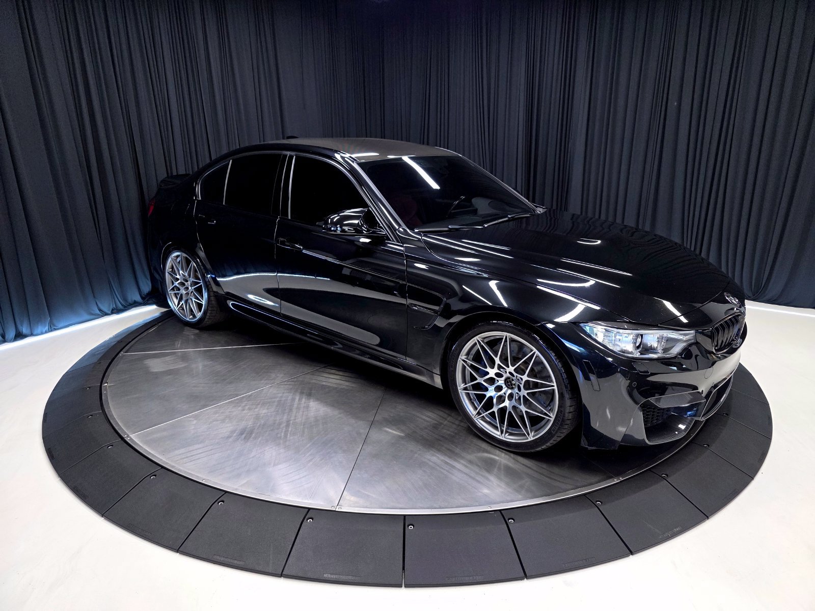 Used 2017 BMW M3 RWD image 16