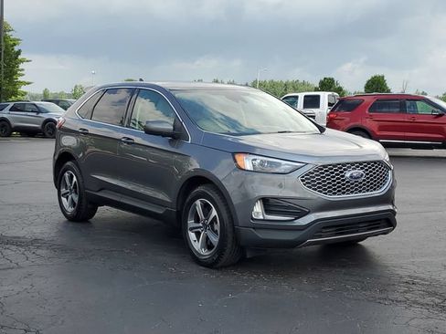 Certified 2024 Ford Edge SEL w/ Convenience Package AWD/4WD image 2
