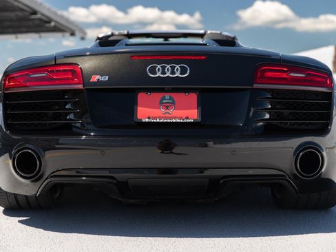 Used 2014 Audi R8 V10 AWD/4WD image 6