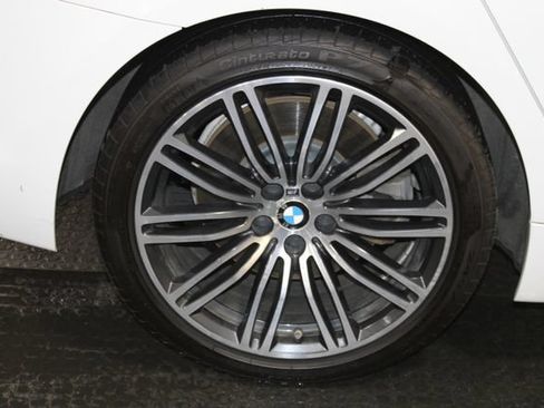 Used 2019 BMW 540i xDrive w/ M Sport Package AWD/4WD image 32