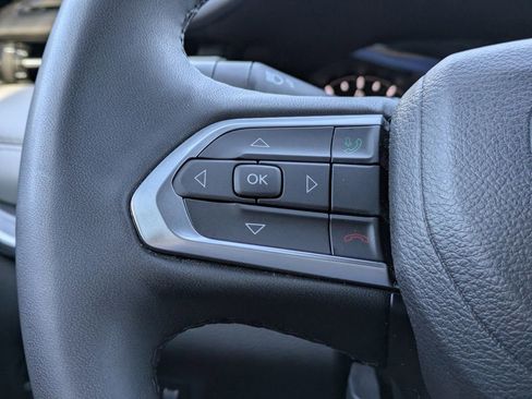 Used 2024 Jeep Compass Limited image 25